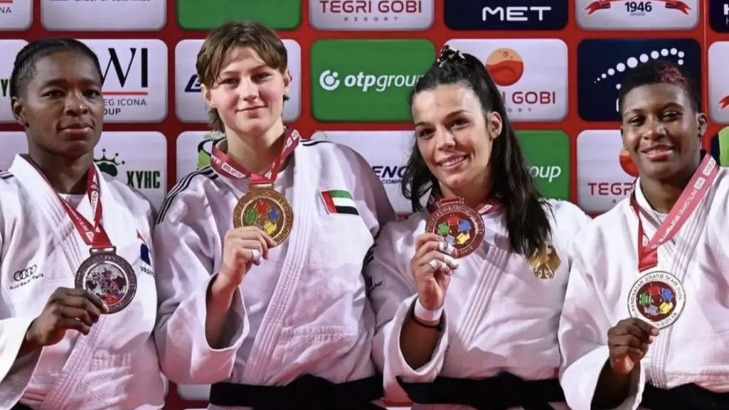 Brenda arranca con bronce su ciclo olímpico